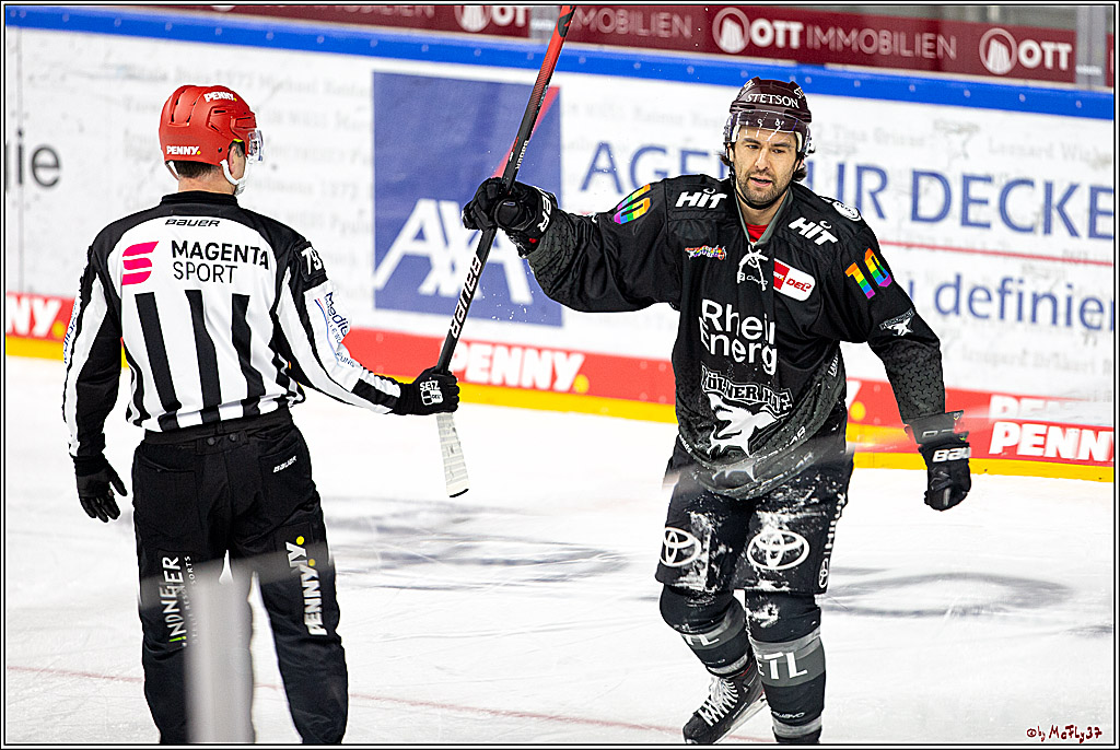 PENNY DEL;  Koelner Haie - Fischtown Pinguins Bremerhaven; Koeln, 17.01.2021